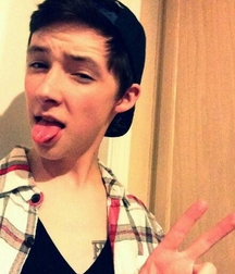 Some Cute Boys 5984fe4bba7b6.jpg