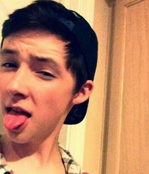 Some Cute Boys 5984fe4e1d21c.jpg