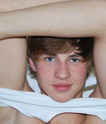 Hot Teen Boy 59da8715bbe1b.jpg