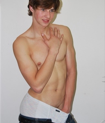 Hot Teen Boy 59da872f1a7b9.jpg