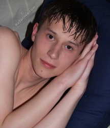 Hot And Horny Boy 59e76f7be0b9f.jpg