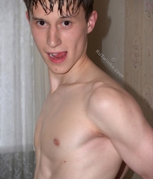 Hot And Horny Boy 59e77007b3bcc.jpg