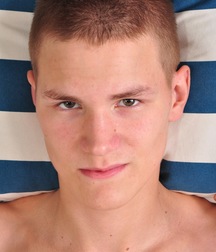 Kenneth 59ef43ebb381e.jpg