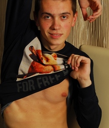 Twink Boy 5a10944f116f6.jpg