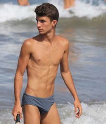nice boys 58cf4870d31bf.jpg