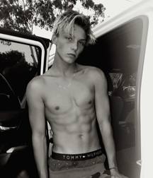 Joshua Forsberg 5c08b8a49a259.jpg