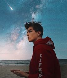 Alex Lange 5c0deb2d0f580.jpg