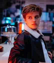 Alex Lange 5c0deb3189ba0.jpg