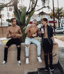 Alex Lange 5c0deb686cd79.jpg