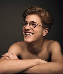 Alex Lange 5c0debdc27c1c.jpg