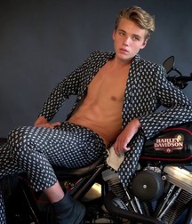 Freddy Keith  5c0f3fa734d43.jpg