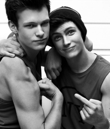 Max & Zane Wilbur 5c1709cf264a2.jpg