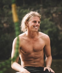 Alex Hayes 5c17152a6350c.jpg
