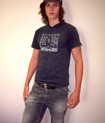 Tom Priestley 5c1b1efbc280c.jpg
