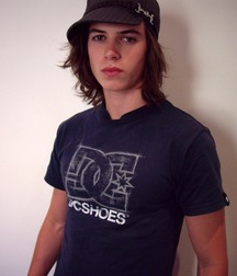 Tom Priestley 5c1b1efcd82f2.jpg