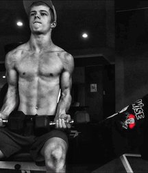 Nicholas Hamilton 5c57bf5dda238.jpg