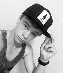 Nicholas Hamilton 5c57bf78a4be6.jpg