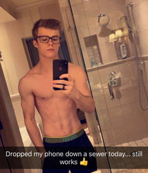 Nicholas Hamilton 5c57c140e6c71.jpg
