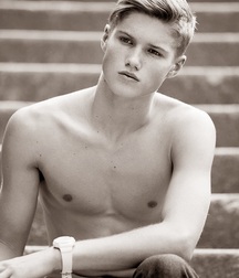Nick Truelove 5cef7f61dc3bf.jpg