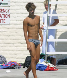 The Grey Speedo Boy  5d37a970059b5.jpg
