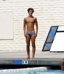 The Grey Speedo Boy  5d37a97c4ab84.jpg