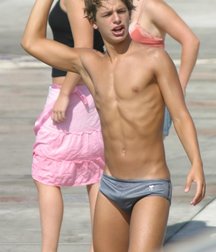 The Grey Speedo Boy  5d37a9891d1f0.jpg