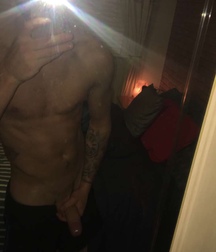 Cocks & Socks 2 5a6d26a92672c.jpg