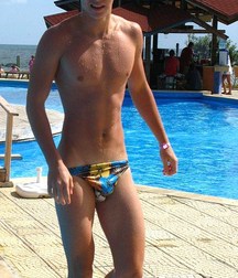sexy swimmers 1 5ae2d0b071d26.jpg