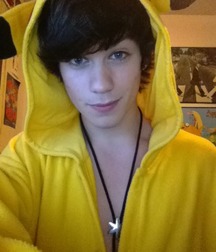 hoodie lads 2 5b0ef5f5f029e.jpg