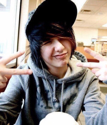 Emo boys 3 5cef90d7cafae.jpg