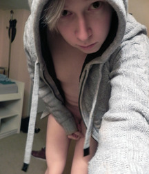 Emo boys 3 5cef90ebae290.jpg
