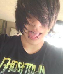 Emo boys 3 5cef90f7639e0.jpg