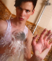 Gorgeous Glenn-Shower (Full Set) 57653b8cf0b7c.jpg