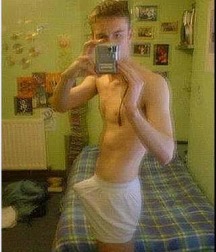 candid2 56b1f0c2bb26a.jpg