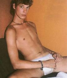 twinks from the net 580102765f39f.jpg