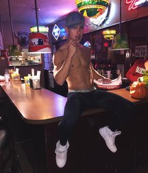 Lads 25 59b1683ae8ac2.jpg
