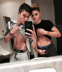 Lads 26 59b16c5ced4a1.jpg