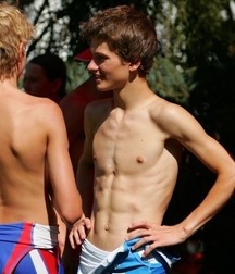 Lads 32 59bbad6dd434e.jpg