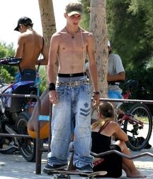 Lads 36 59d8a0711ad7f.jpg