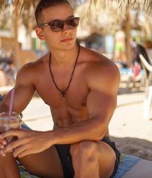 Lads 39 59d8a3d374e65.jpg