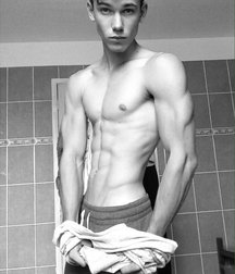 Lads 42 59e8aa642e329.jpg