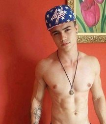Lads 42 59e8aaa328d72.jpg