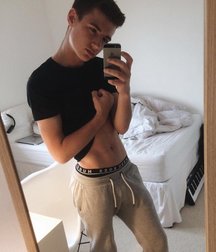 Lads 51 5a19f298ee107.jpg