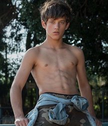 Lads 57 5a271c44eb235.jpg