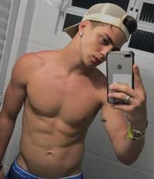 Lads 62 5a3d79971dd80.jpg