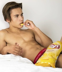 Lads 62 5a3d79b91f645.jpg