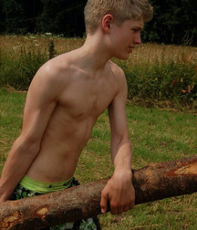 Lads 74 5aa433e63fa2b.jpg