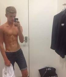 Lads 74 5aa433eb8c200.jpg