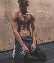 Lads 100 5bd495cf8e789.jpg