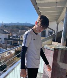 Lads 101 5c7ad123e28e5.jpg